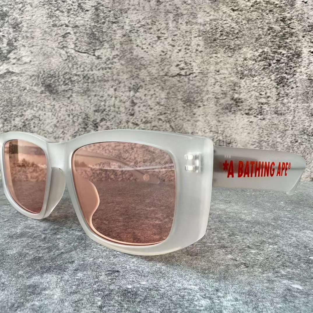 משקפי Bape