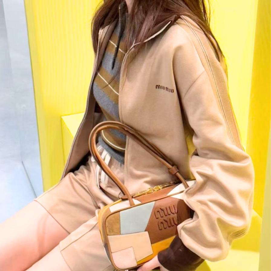 ג׳קט מיו מיו