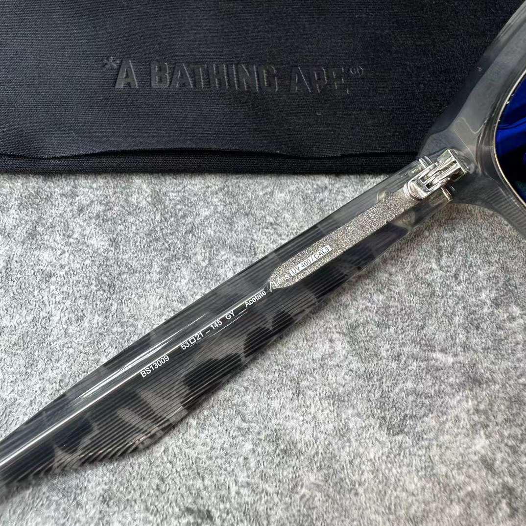 משקפי Bape
