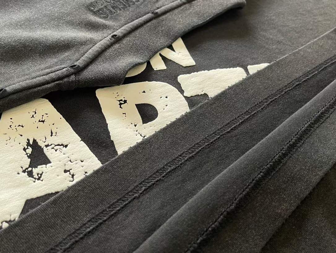 טישרט Vetements