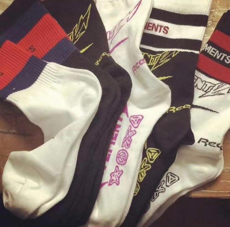 גרביים Vetements