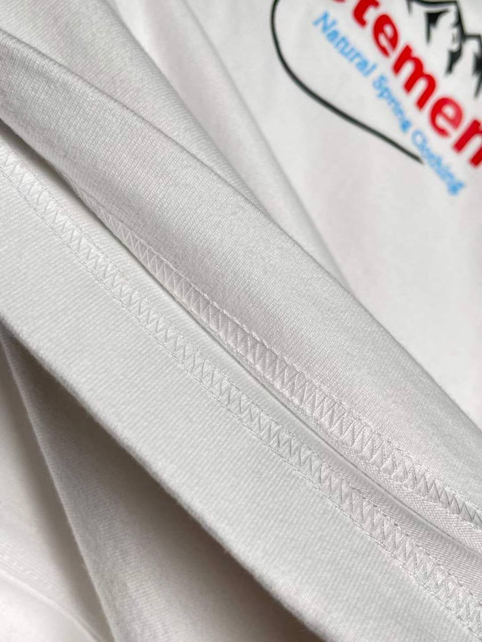 טישרט VETEMENTS
