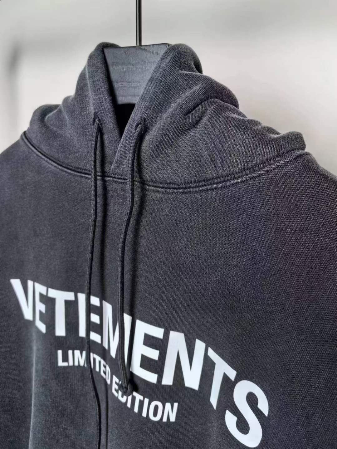 סווטשירט Vetements