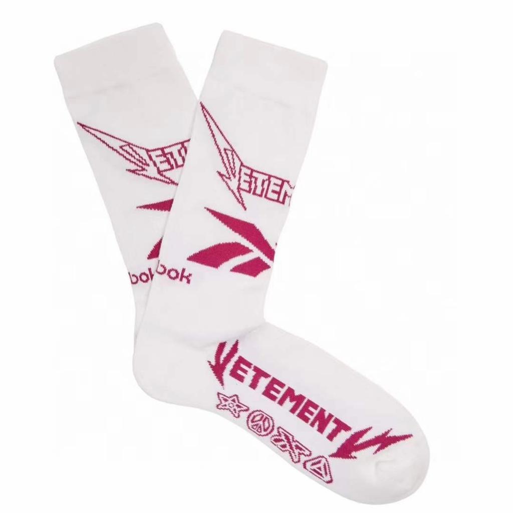 גרביים Vetements