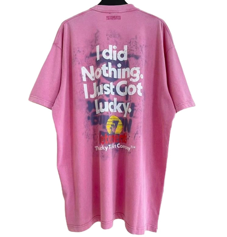 טישרט Vetements