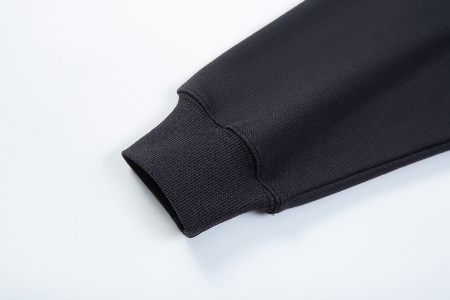 סווטשירט דיור