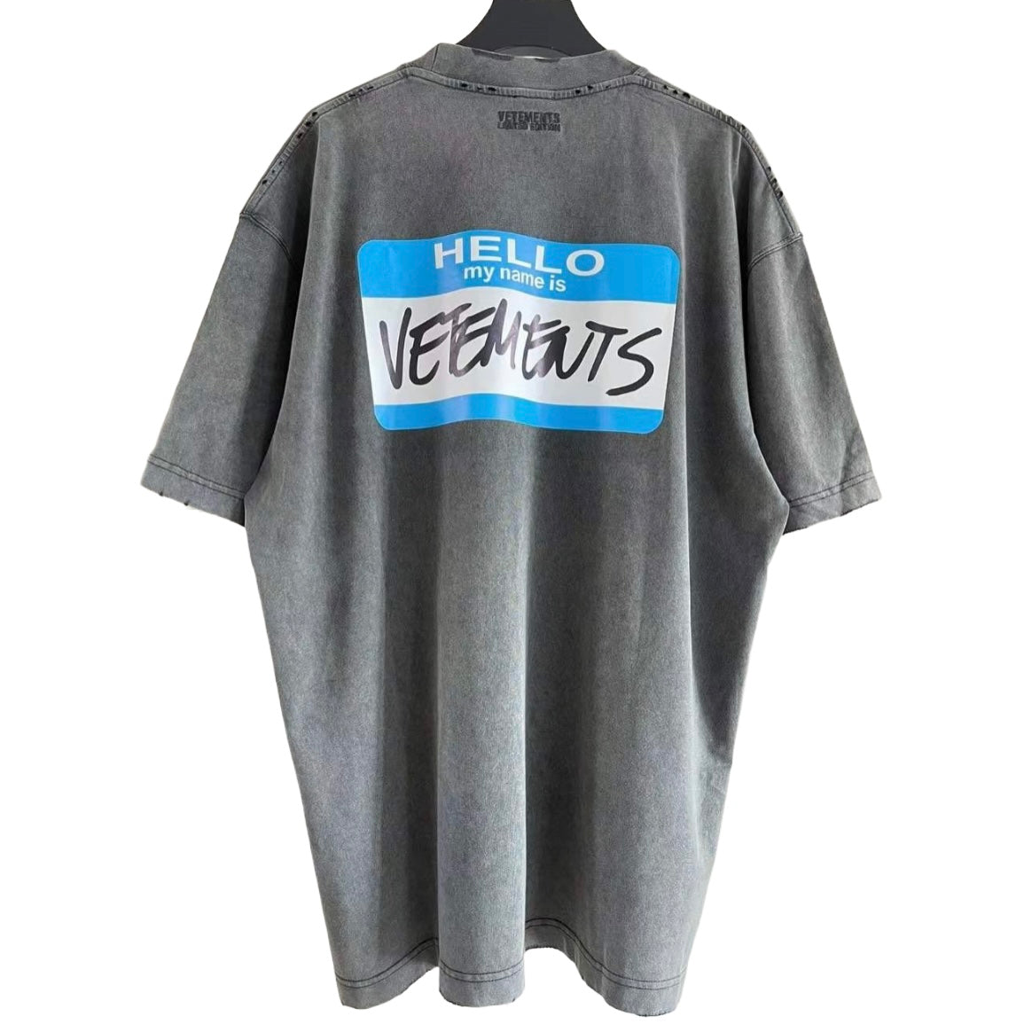 טישרט Vetements