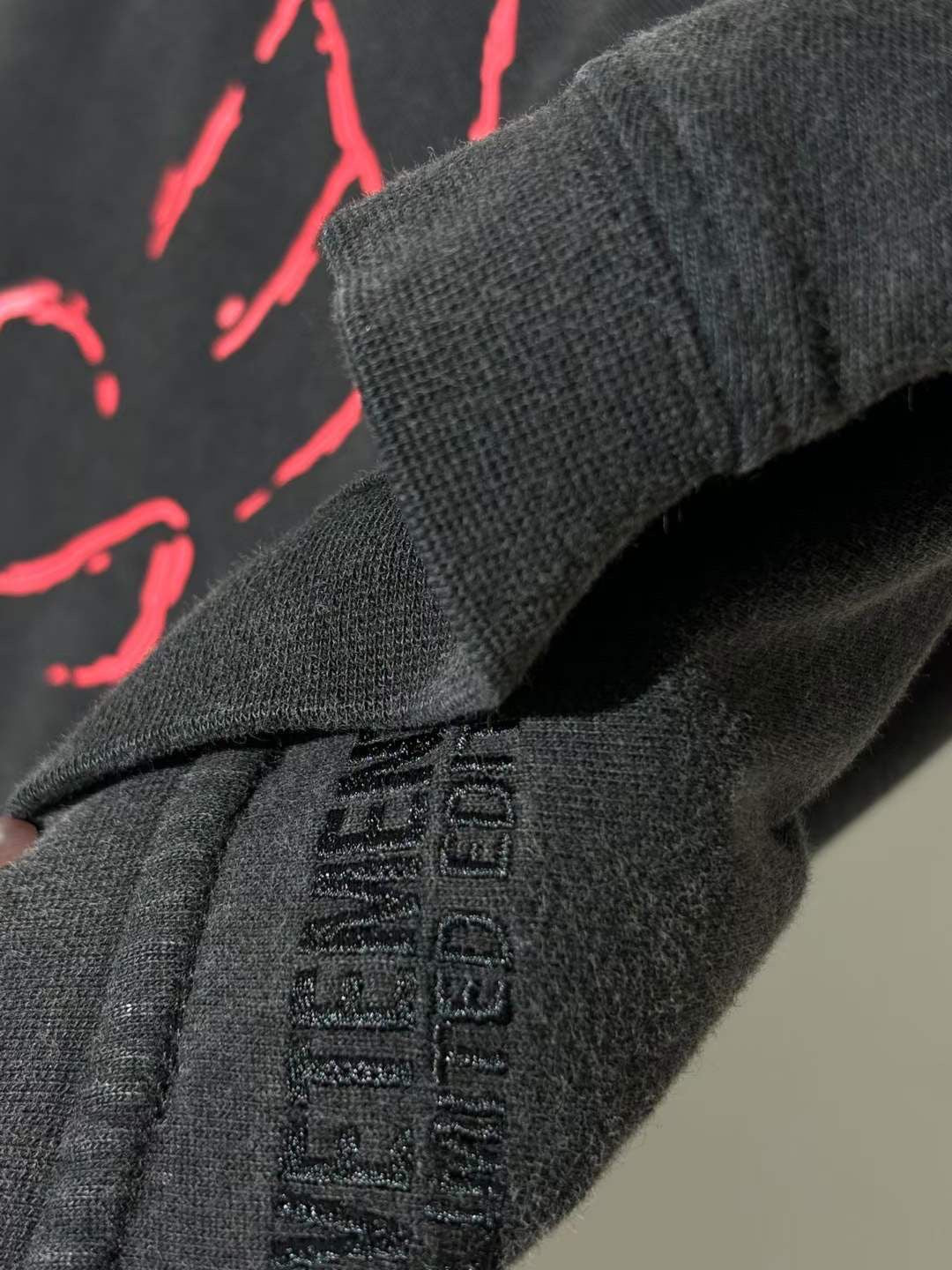טישרט Vetements