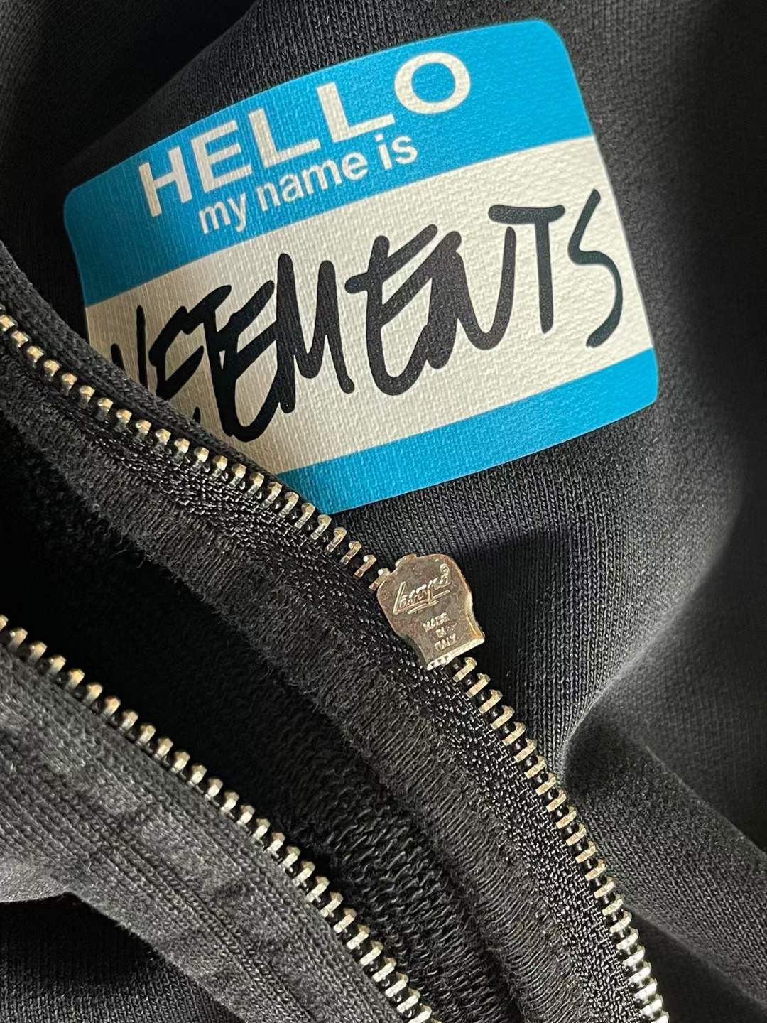 סווטשירט Vetements