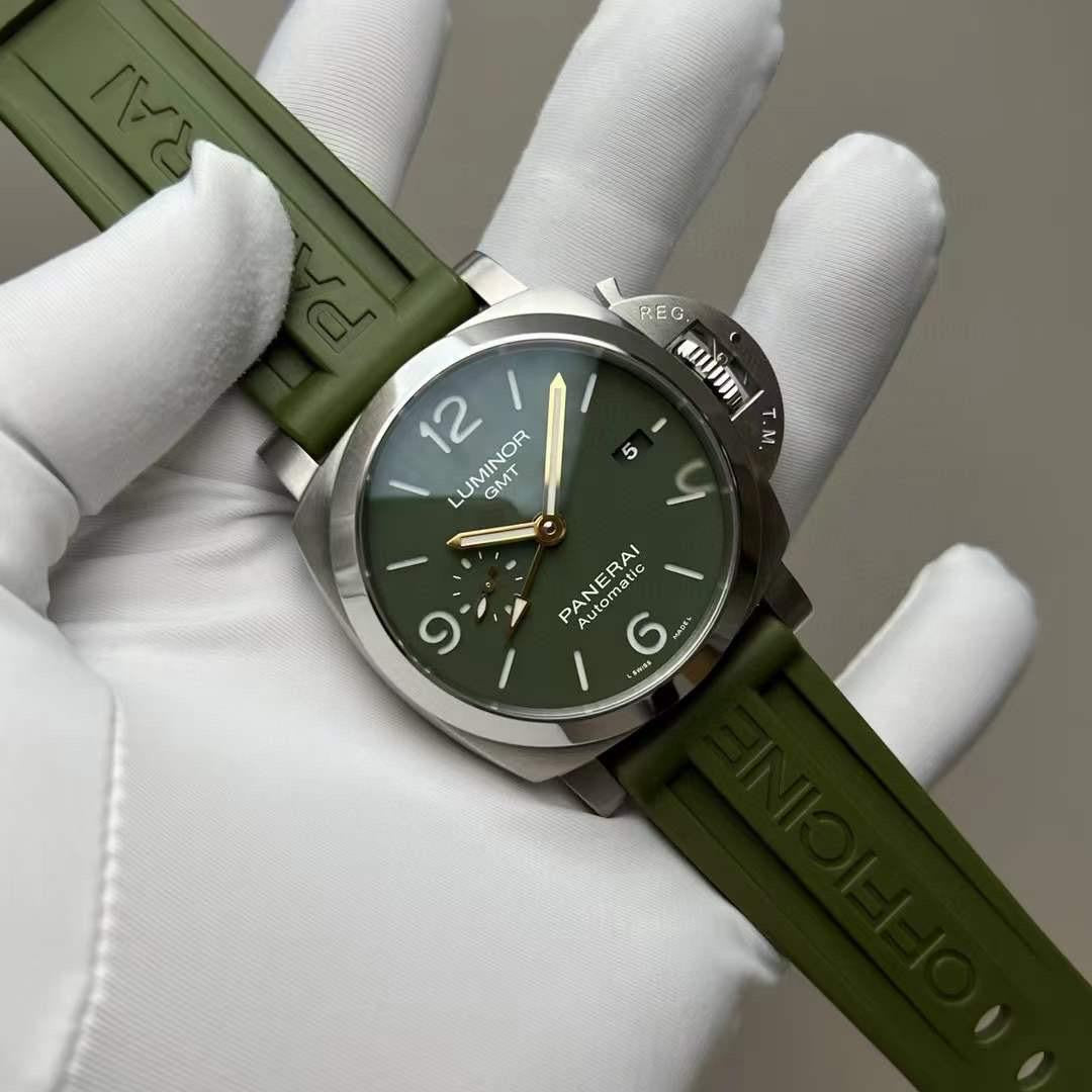 שעון PNR Luminor GMT PAM01056