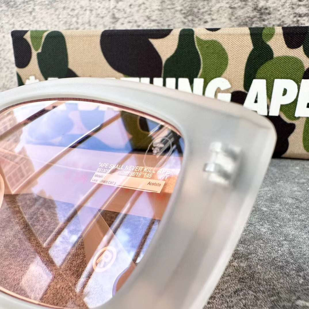 משקפי Bape