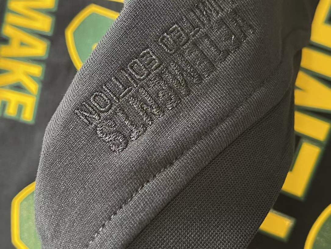 טישרט Vetements