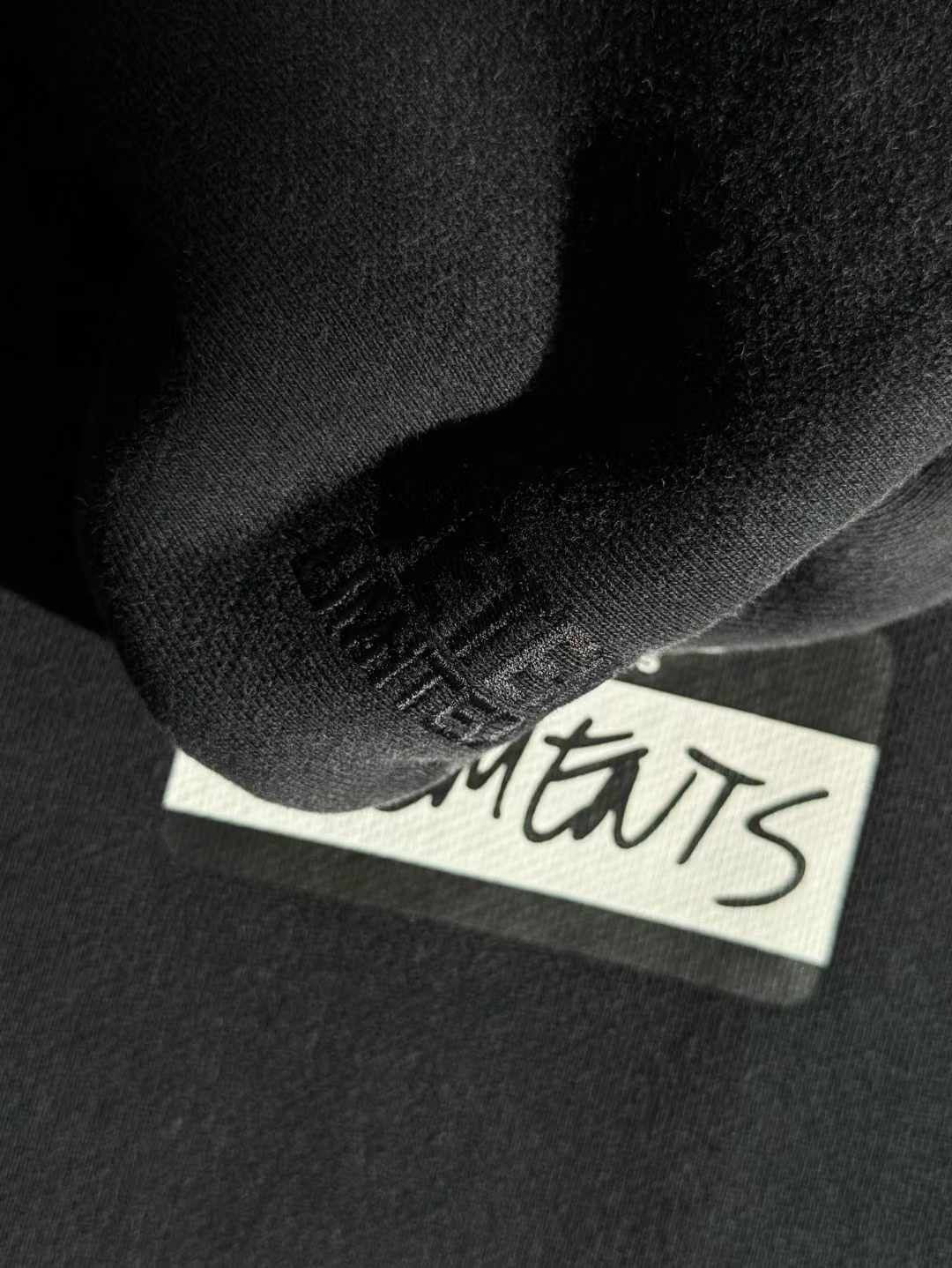 סווטשירט Vetements