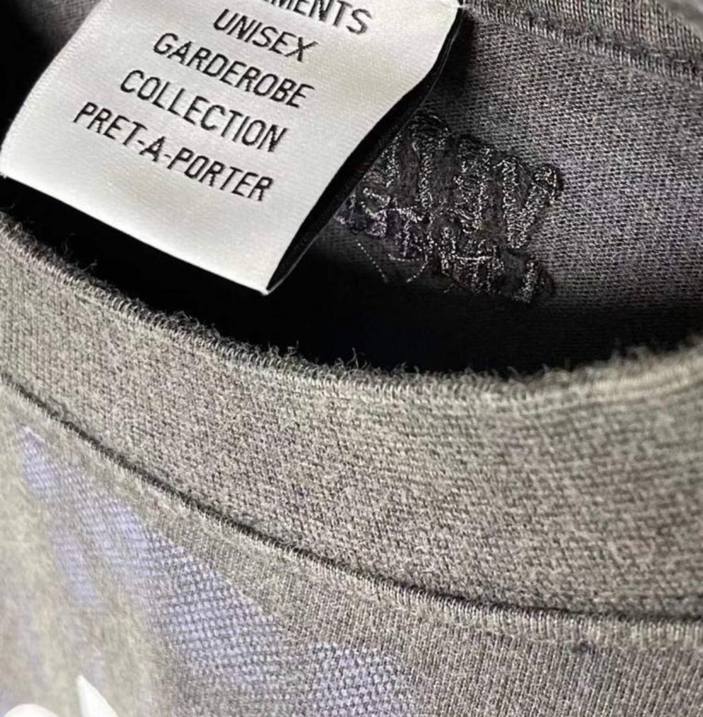 טישרט Vetements