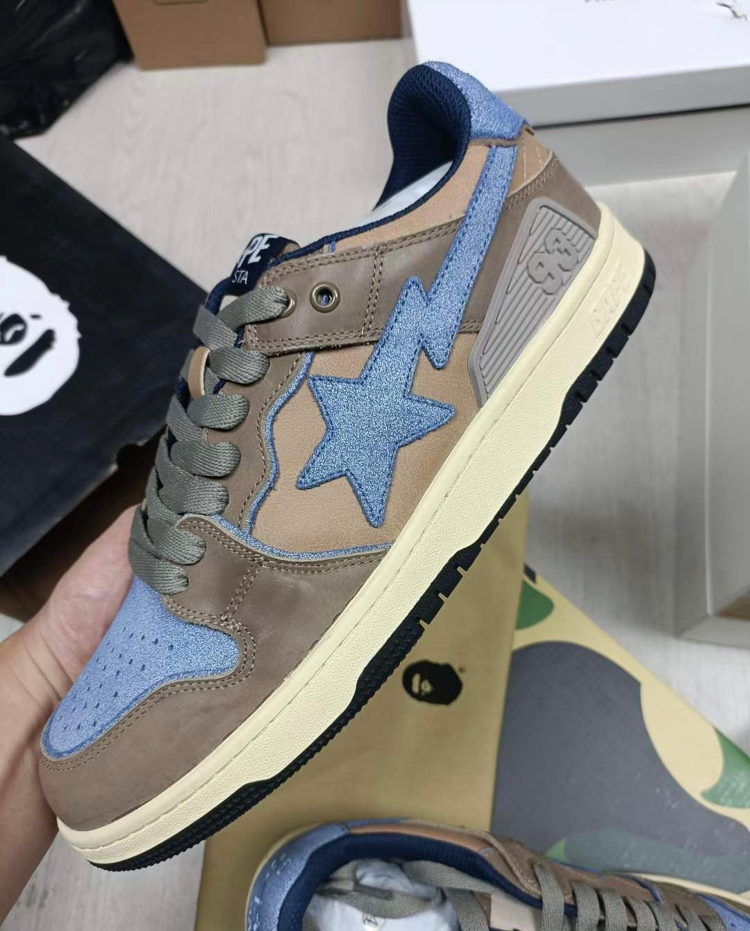 נעלי Bape