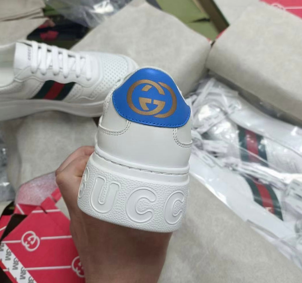 נעלי GC