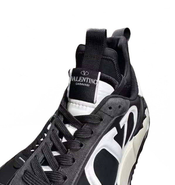נעלי VLTN