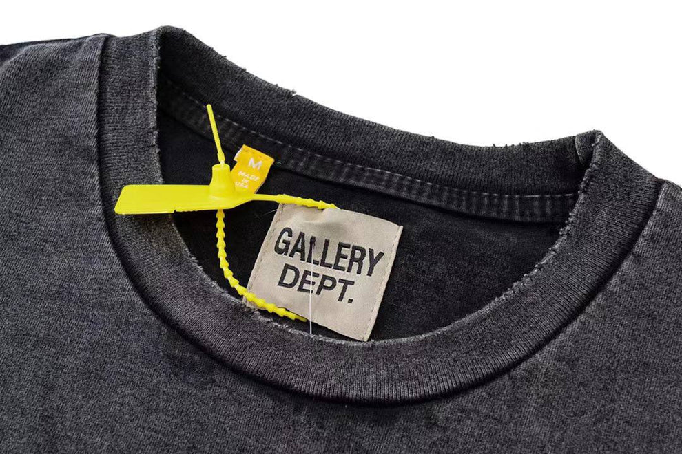 טישרט Gallery Dept