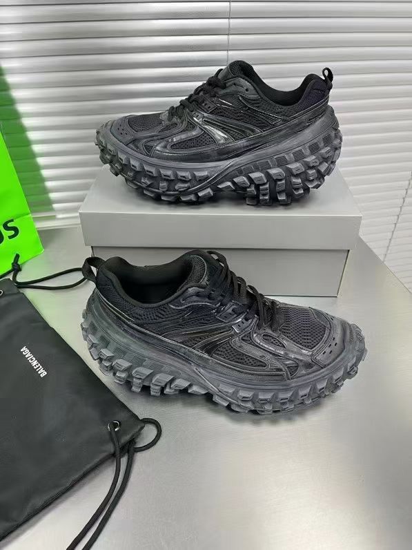 נעלי בלנסיאגה דפנדר