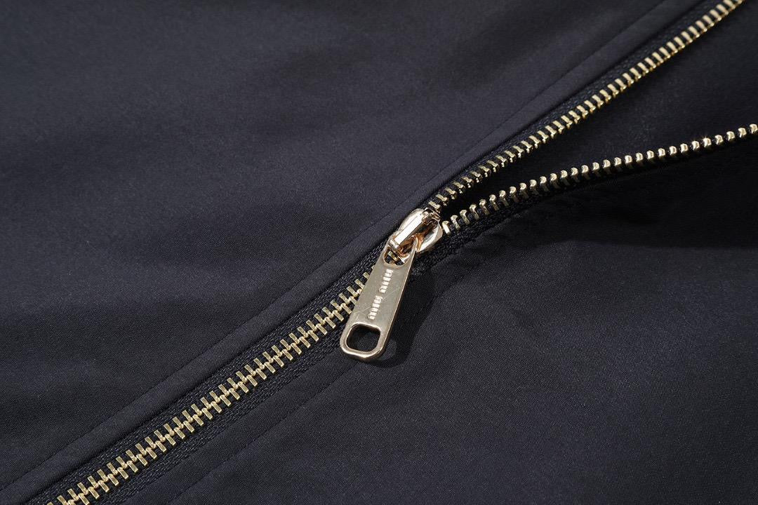 ג׳קט בומבר מיו מיו