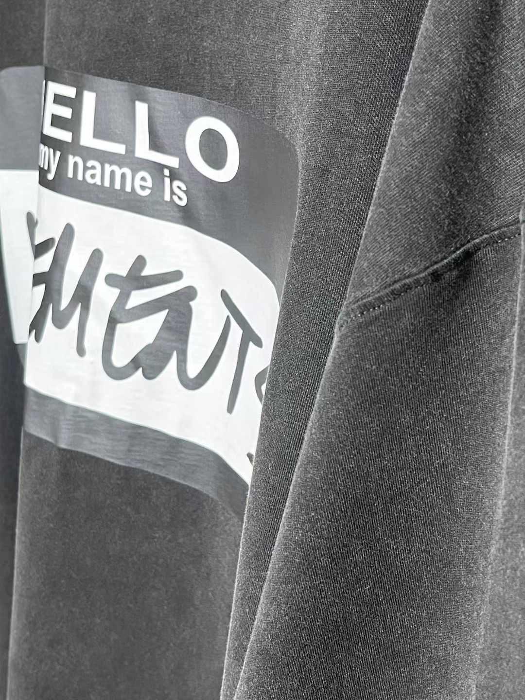 טישרט Vetements
