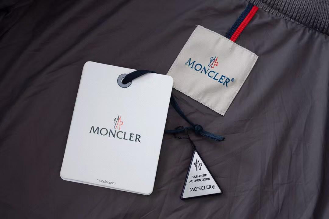 ג׳קט מונקלר