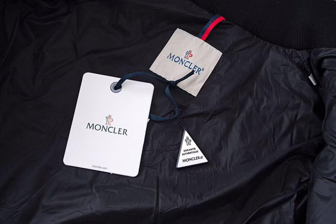 ג׳קט מונקלר