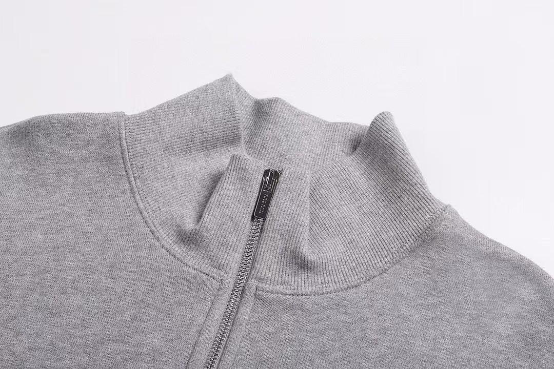 סווטשירט מיו מיו