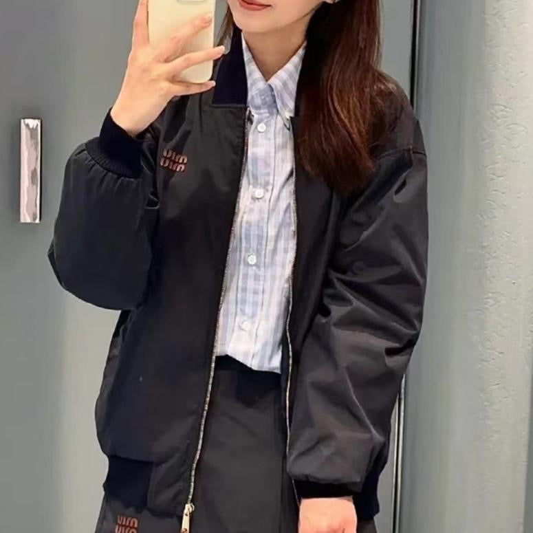 ג׳קט בומבר מיו מיו