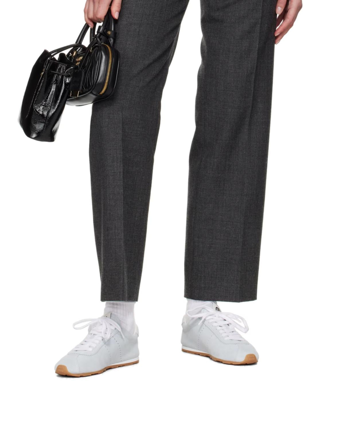 סניקרס מיו מיו