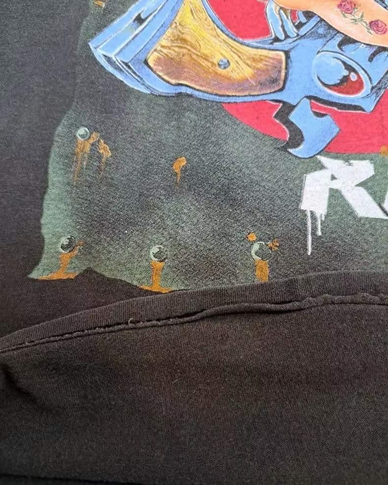 טישרט G&R