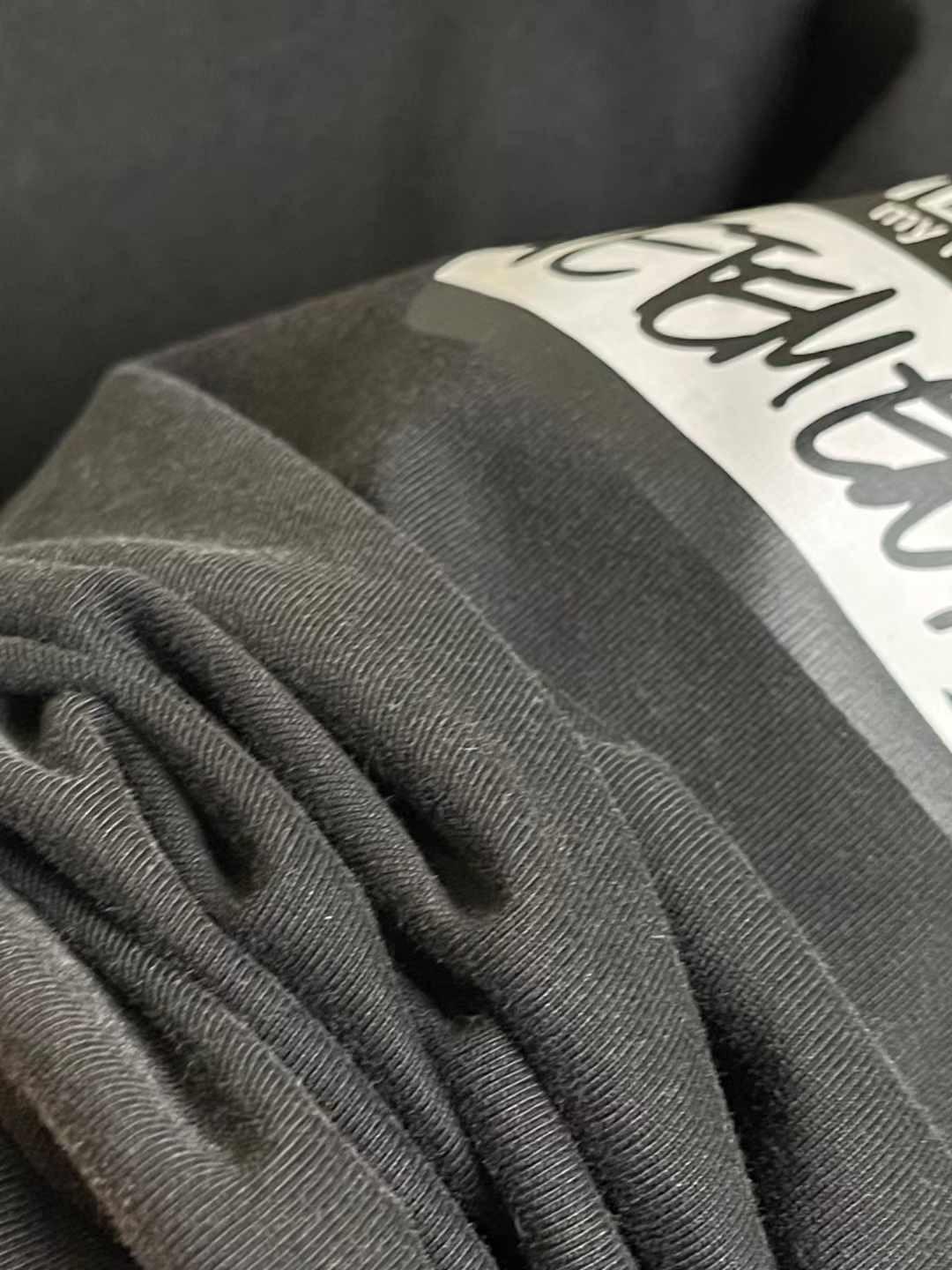 טישרט Vetements