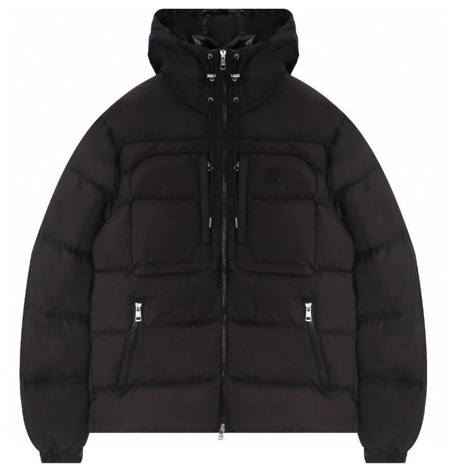 מעיל מונקלר