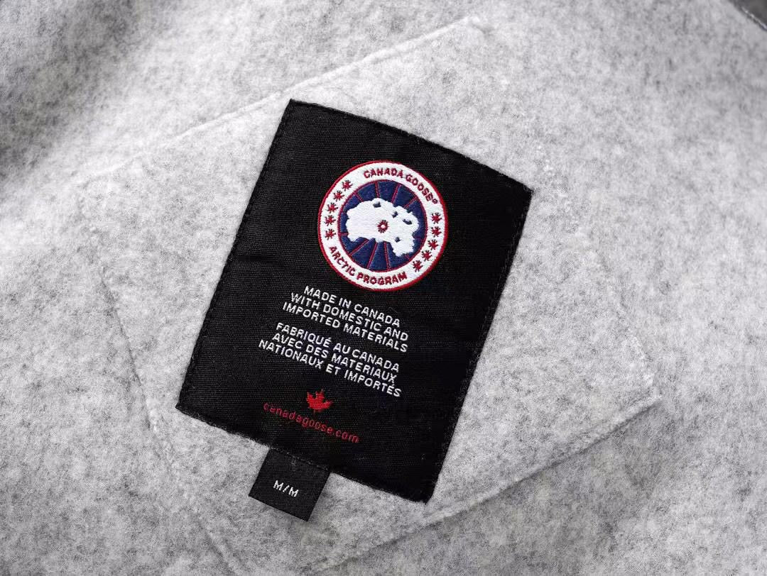 ג׳קט קנדה גוס