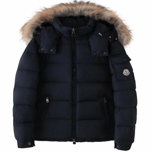 מעיל מונקלר