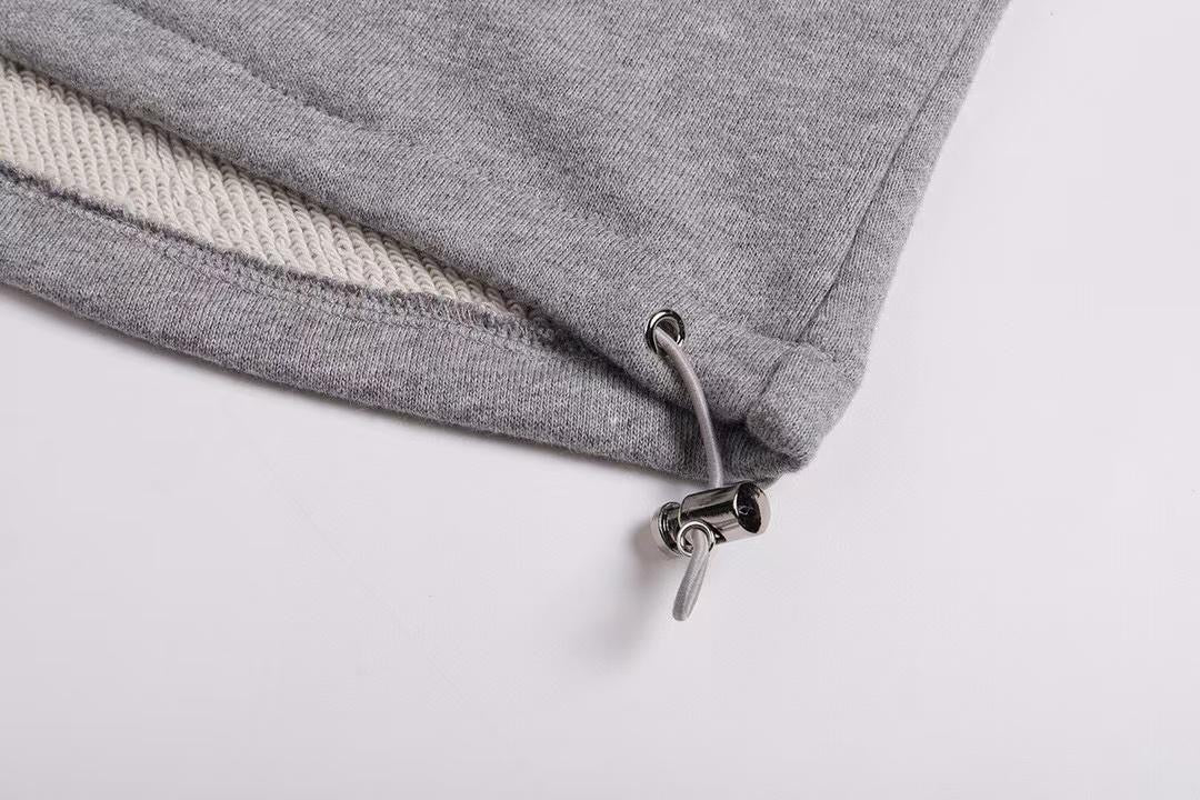 סווטשירט מיו מיו