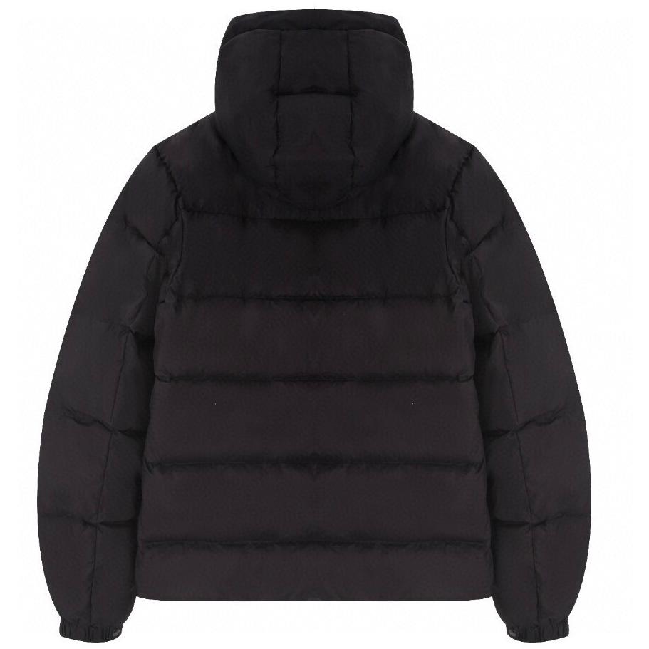 מעיל מונקלר