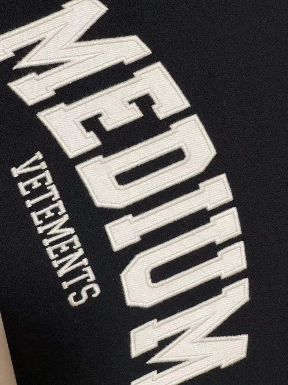 טישרט VETEMENTS