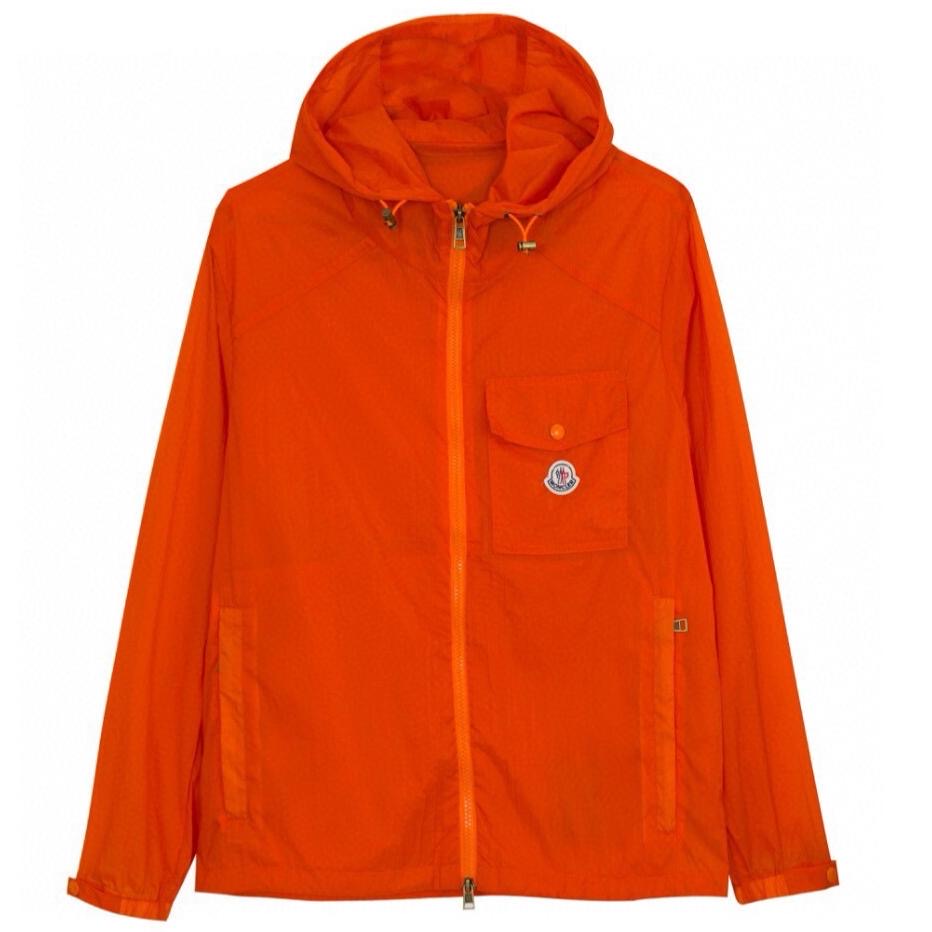 מעיל מונקלר