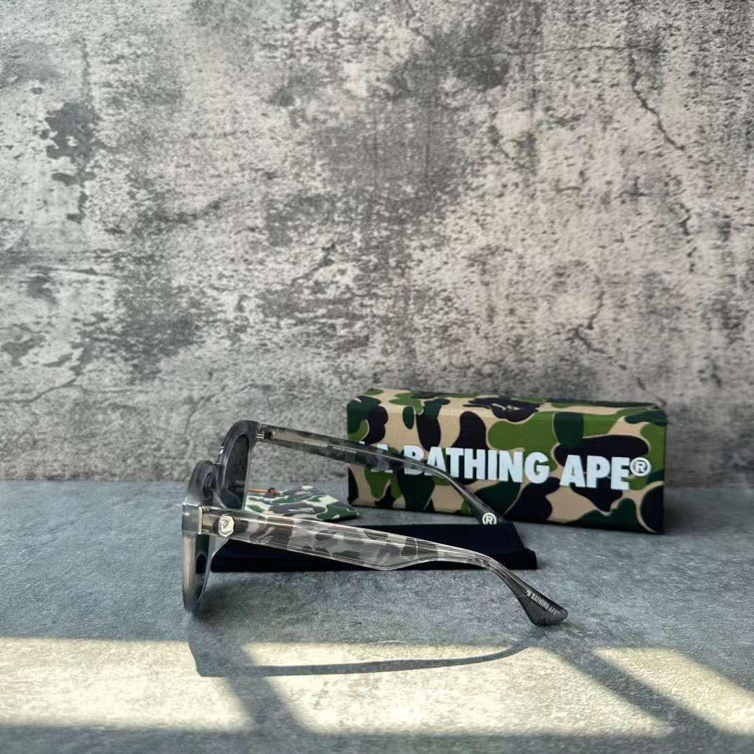 משקפי Bape