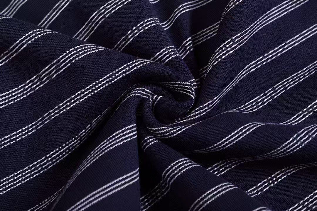 סווטשירט מיו מיו