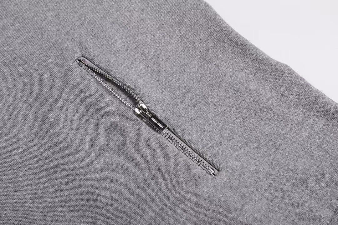 סווטשירט מיו מיו