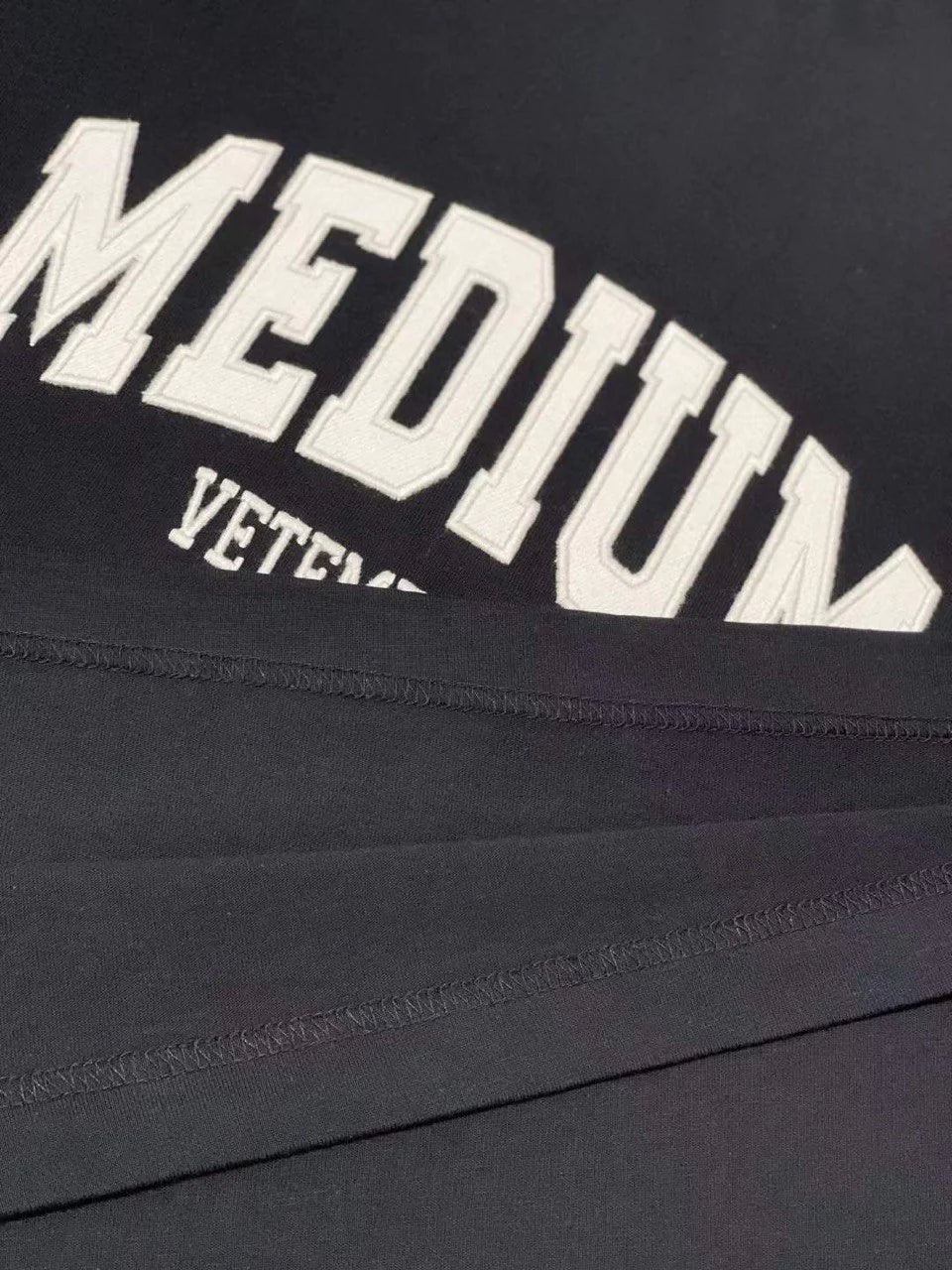 טישרט VETEMENTS