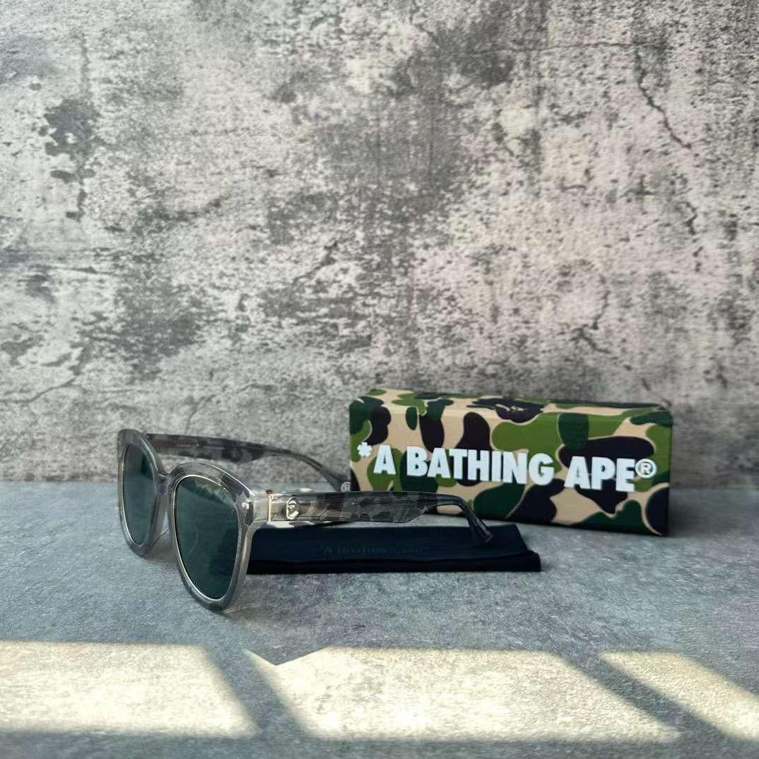 משקפי Bape