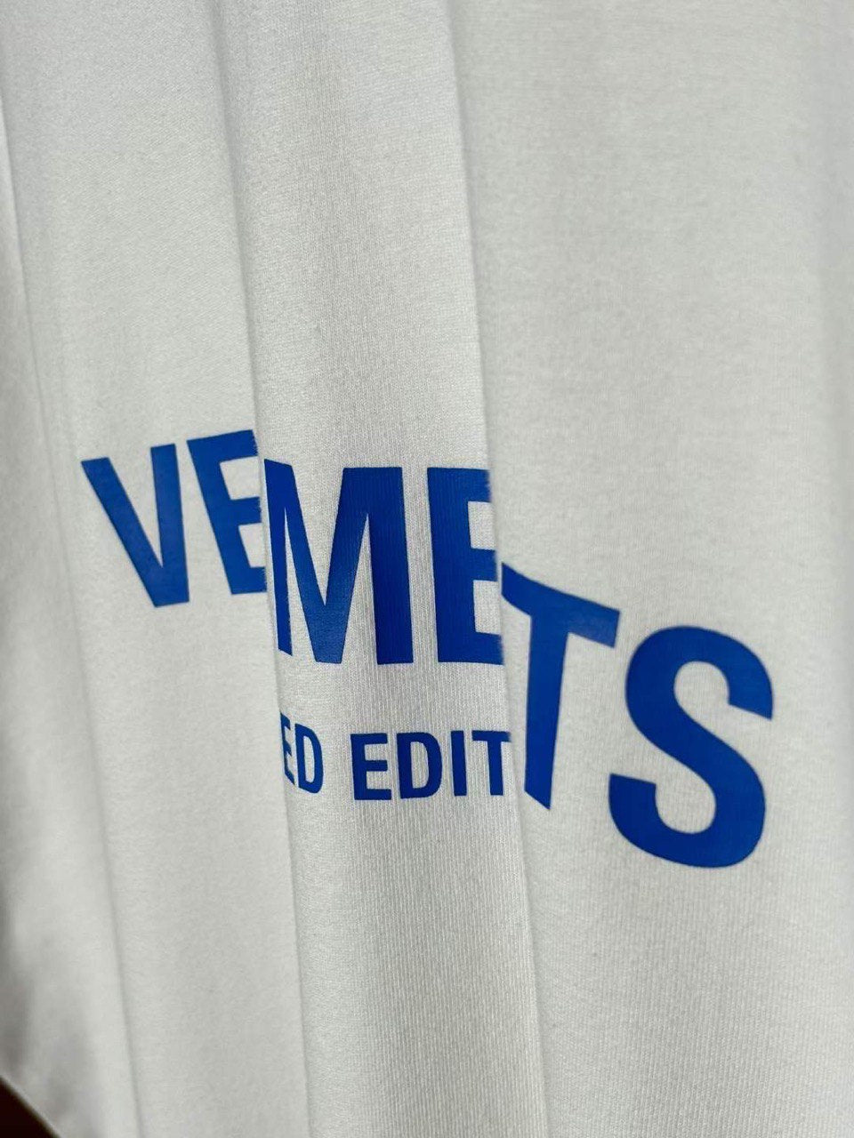 טישרט VETEMENTS