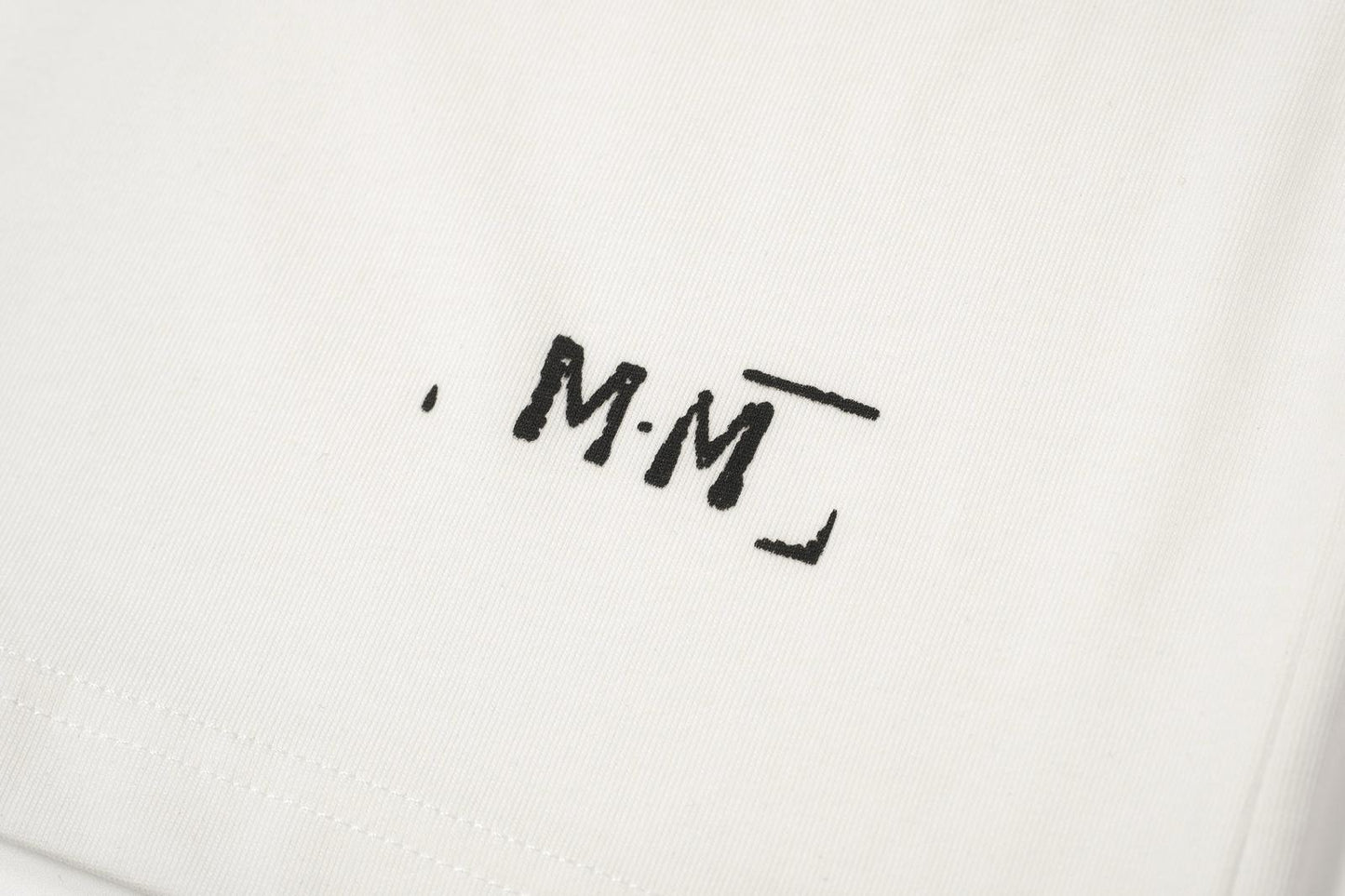 חולצת טישרט MM6