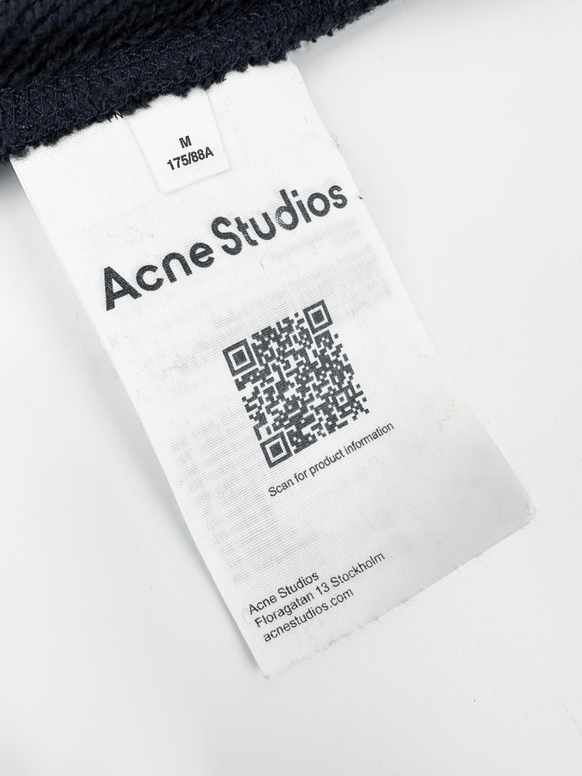 acne סוודר