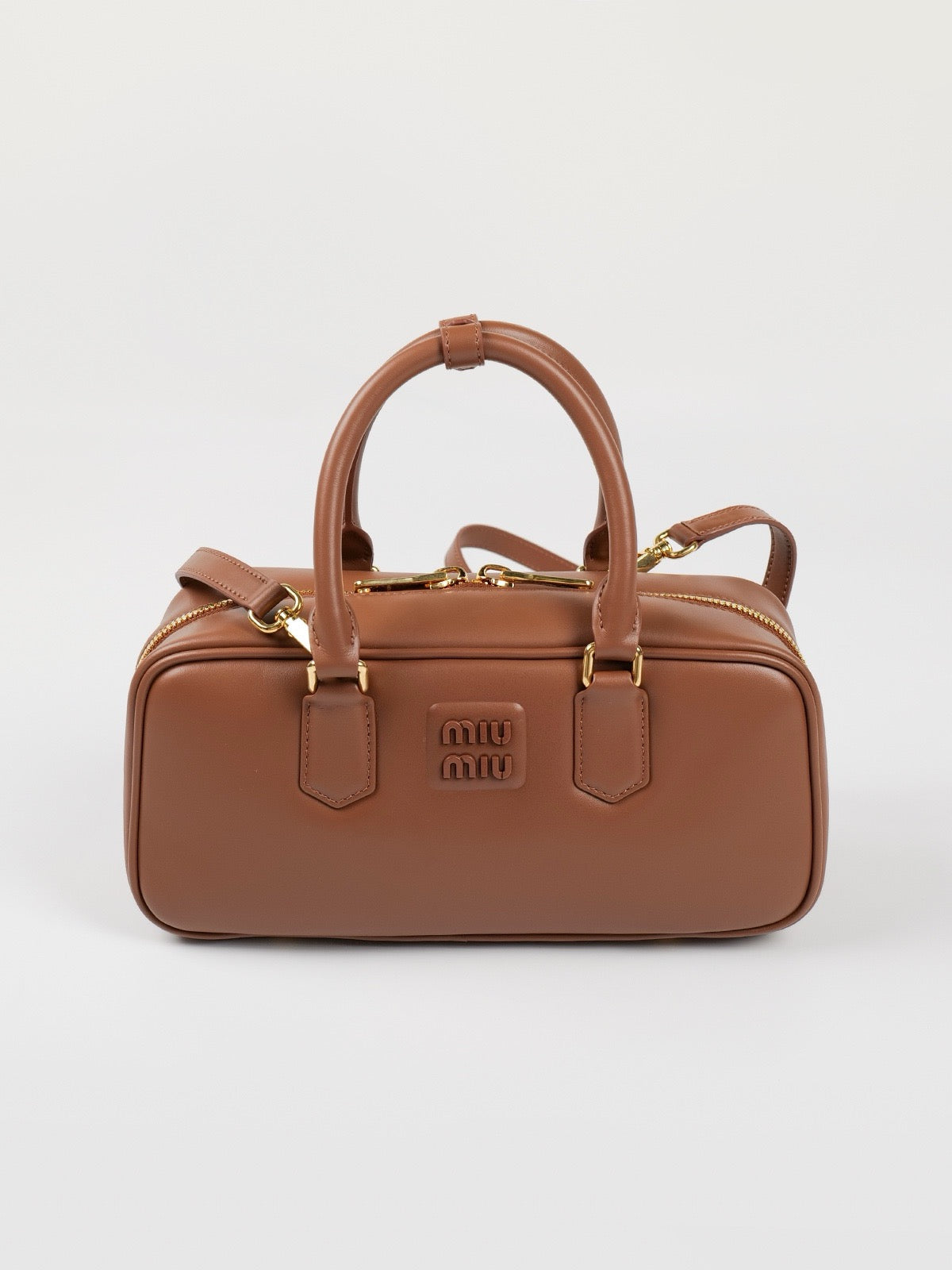 תיק עור Miu Miu