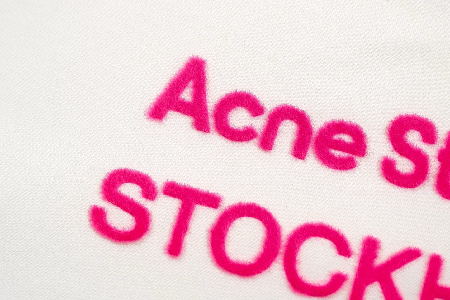 טישרט Acne