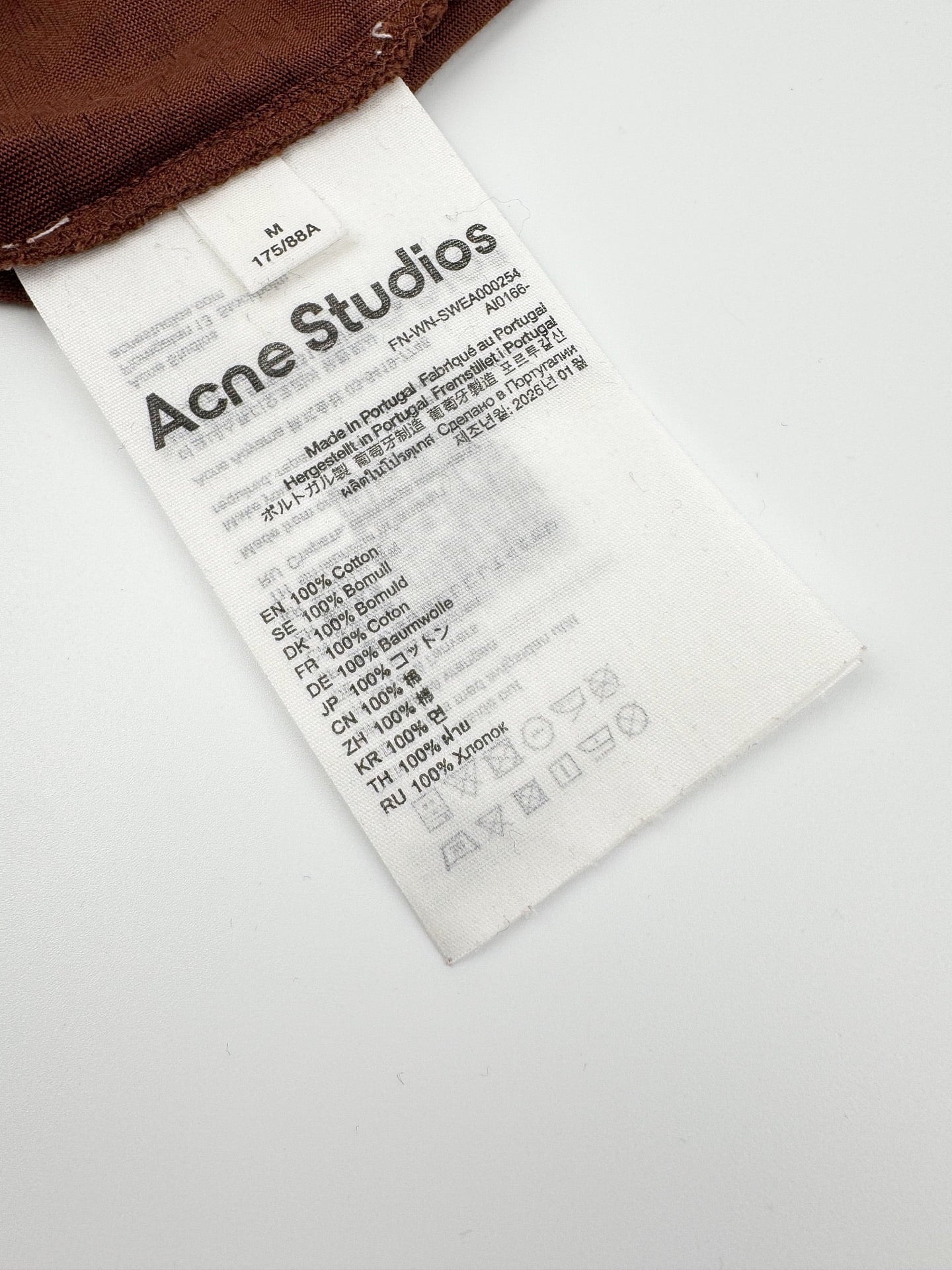 טישרט Acne